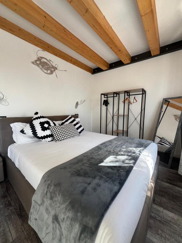 טורי דל בנקו Caivano Rooms New Opening מראה חיצוני תמונה
